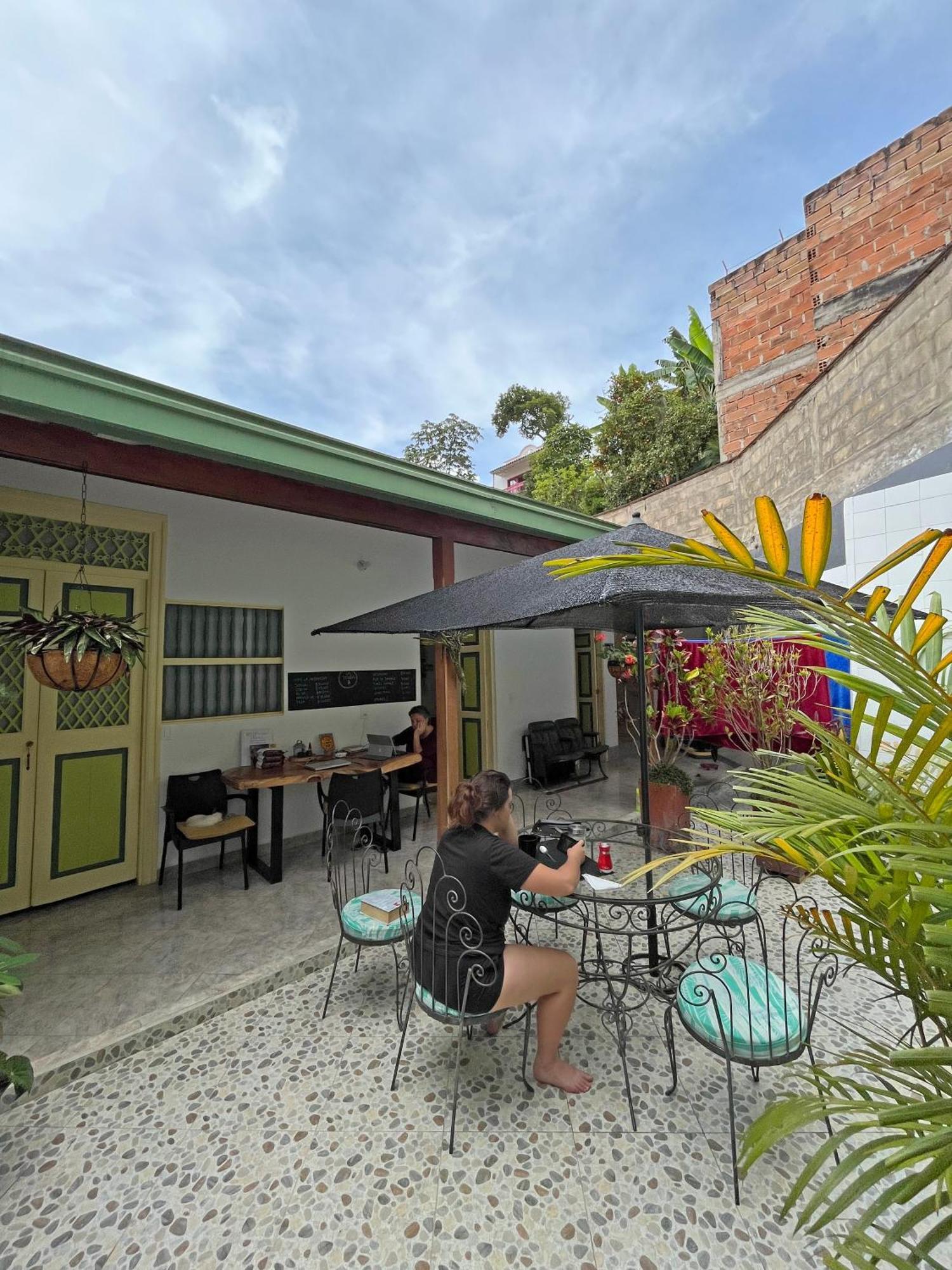 Hostal El Fin Del Afan Херико Екстериор снимка