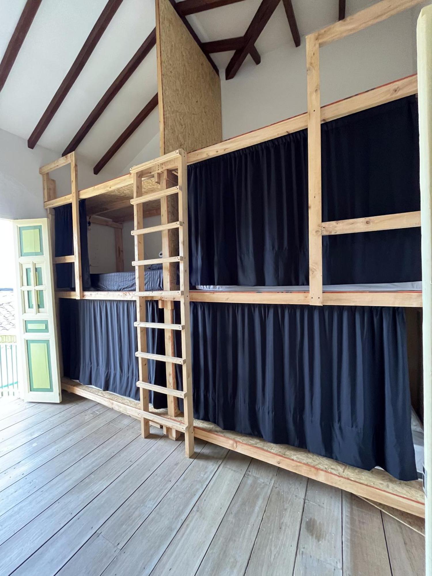 Hostal El Fin Del Afan Херико Екстериор снимка